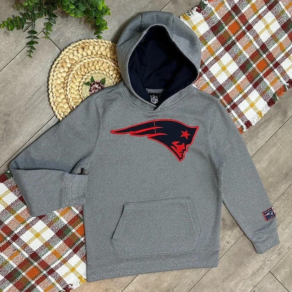 NFL New England Patriots Boy’s Logo Front Hoodie Sweatshirt Size Medium